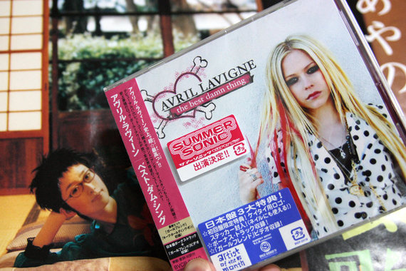 Avril Lavigne「the best damn thing」